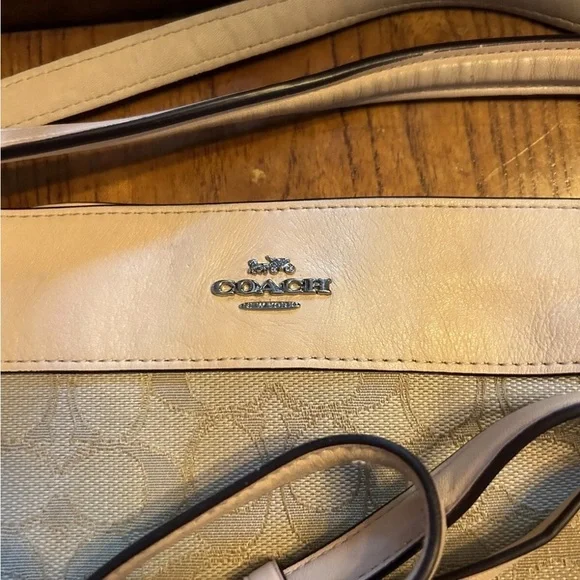 Coach Beige w/ Pink Leather Signature Shoulder Bag - Picture 4 of 16